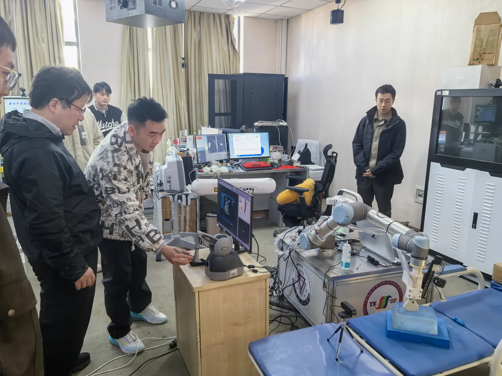 清华大学曹良才老师来访交流活动照片 2